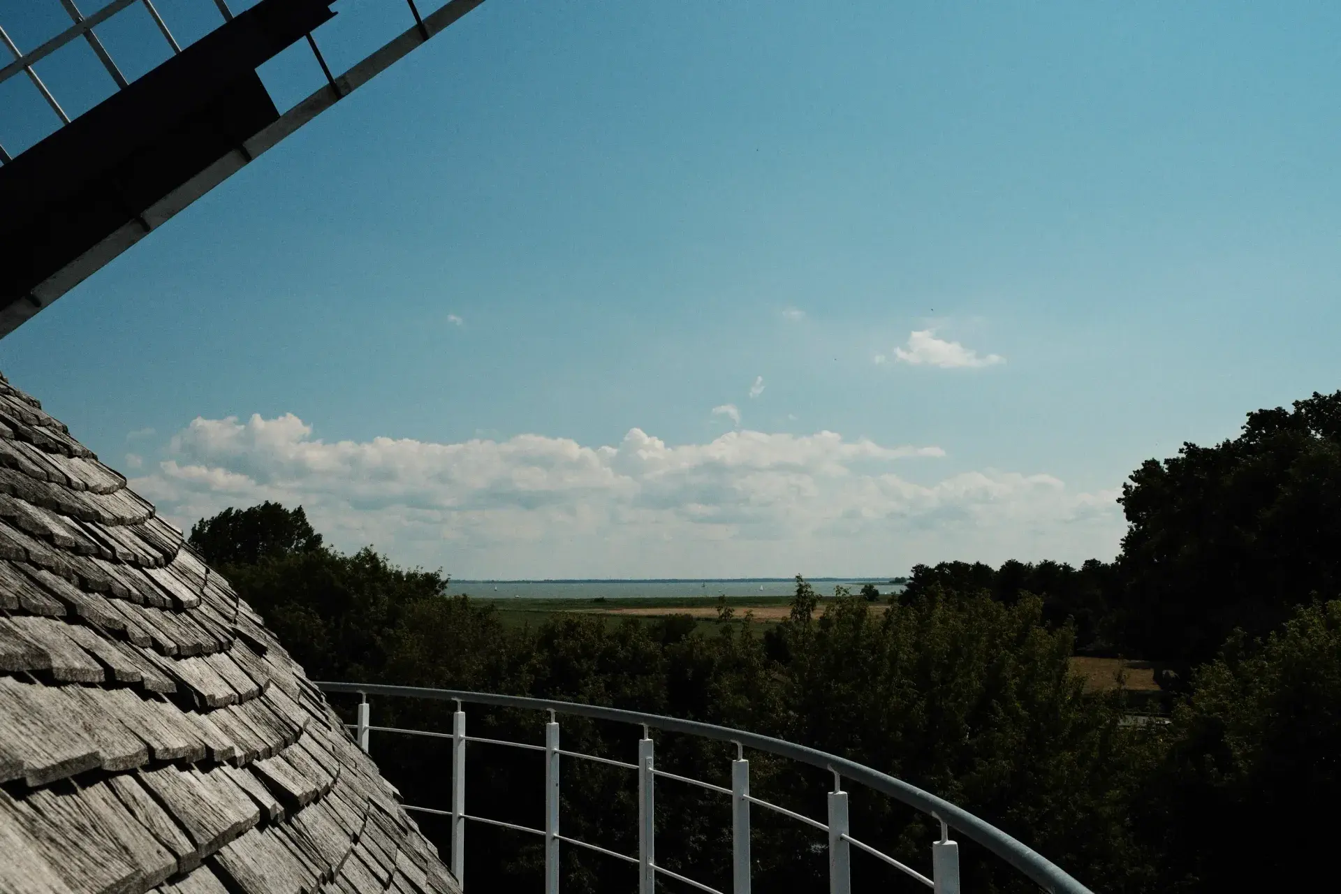 Ausblick von der Himmelsleiter über Ostsee und Bodden